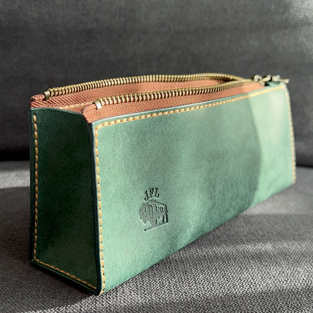 Trousse à crayons en cuir personnalisable, fermeture zip
